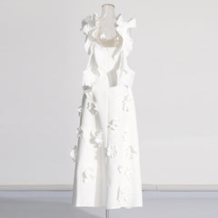 Hochwertiges Sling-Kleid mit dreidimensionalen Blumennähten